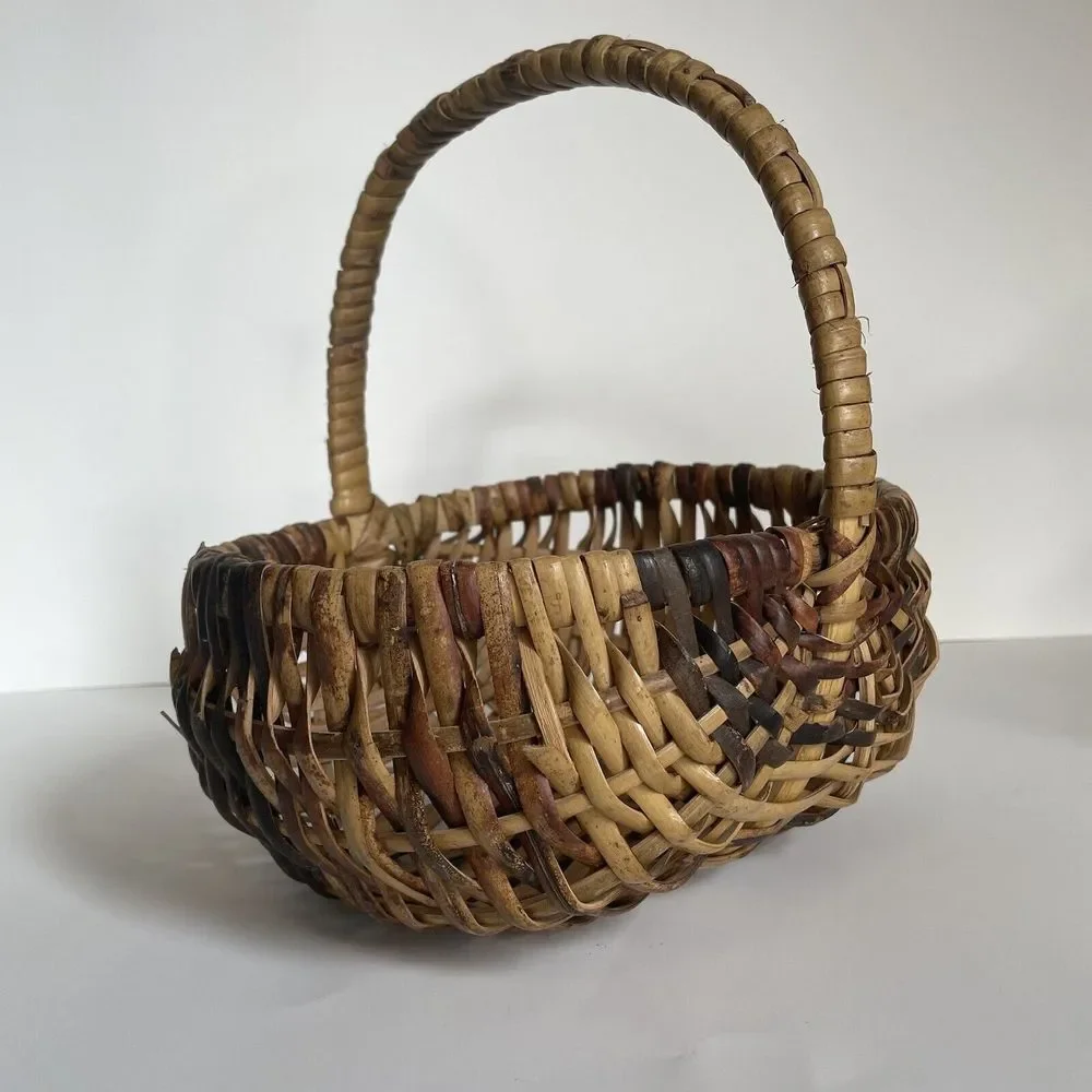 Vintage Multicolor Buttocks Basket Hand Woven Egg Gathering‎ Primitive Splint